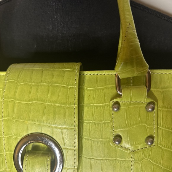 Lime Green Croc Embossed Shoulder Bag Y2K Retro 2000s Style Metal Ring Detail - Picture 2 of 8
